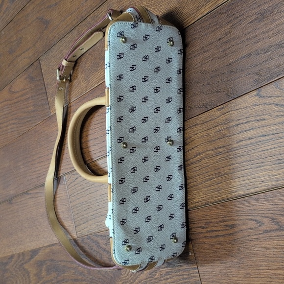 Vintage Dooney and Bourke - Vachetta Leather White & Blue Monogram Satchel - Picture 5 of 12
